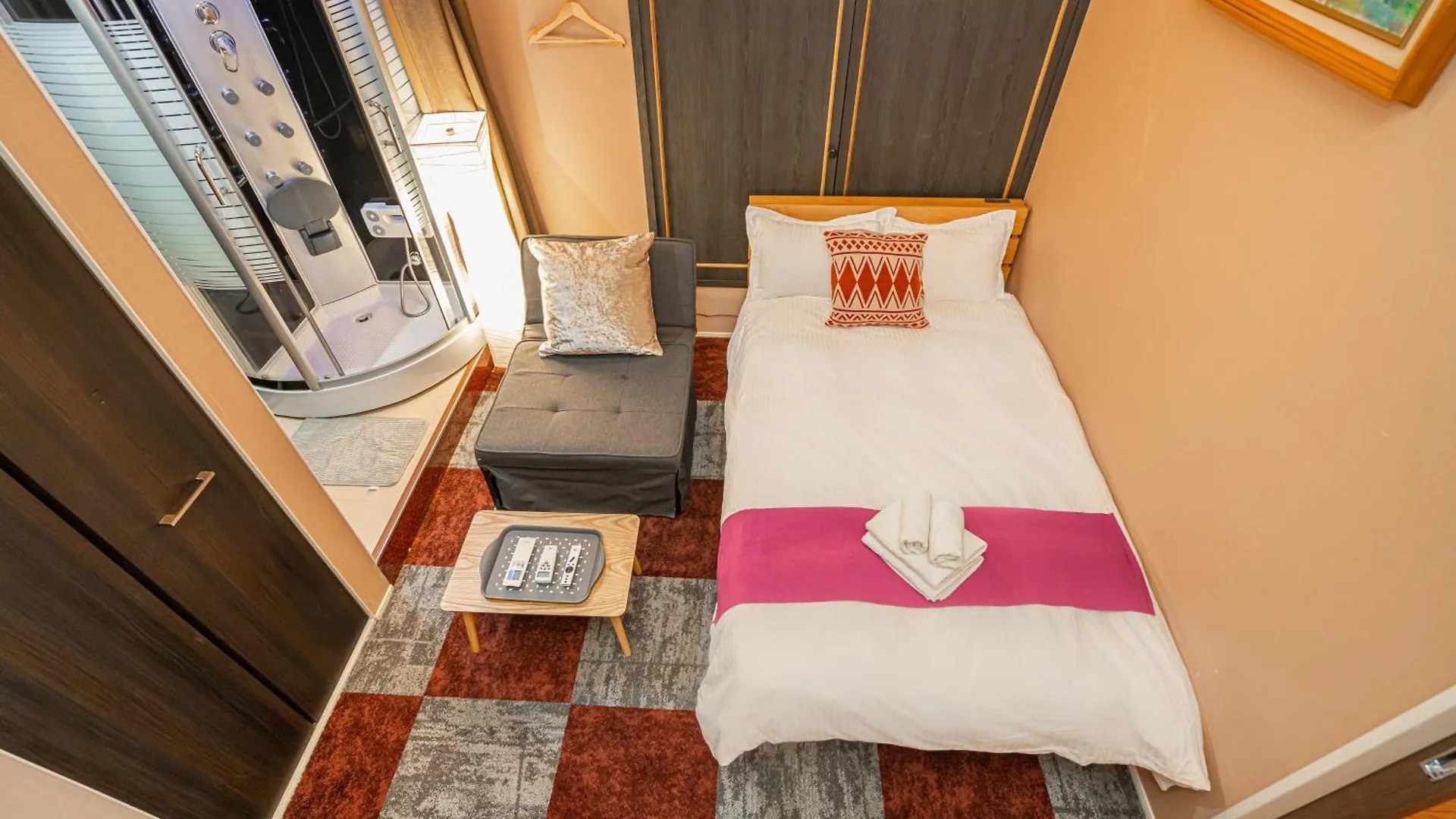 Apartment Nearest Jr Sobu Line Shinkoiwa Str,Tokyo Str 15 Min ,Shinjuku 25 Min, Disney 30 Min