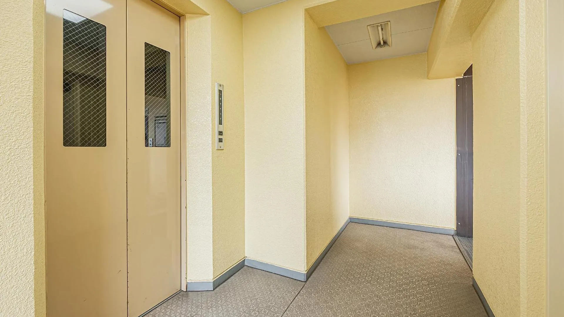 Nearest Jr Sobu Line Shinkoiwa Str,Tokyo Str 15 Min ,Shinjuku 25 Min, Disney 30 Min 0*, Tokyo