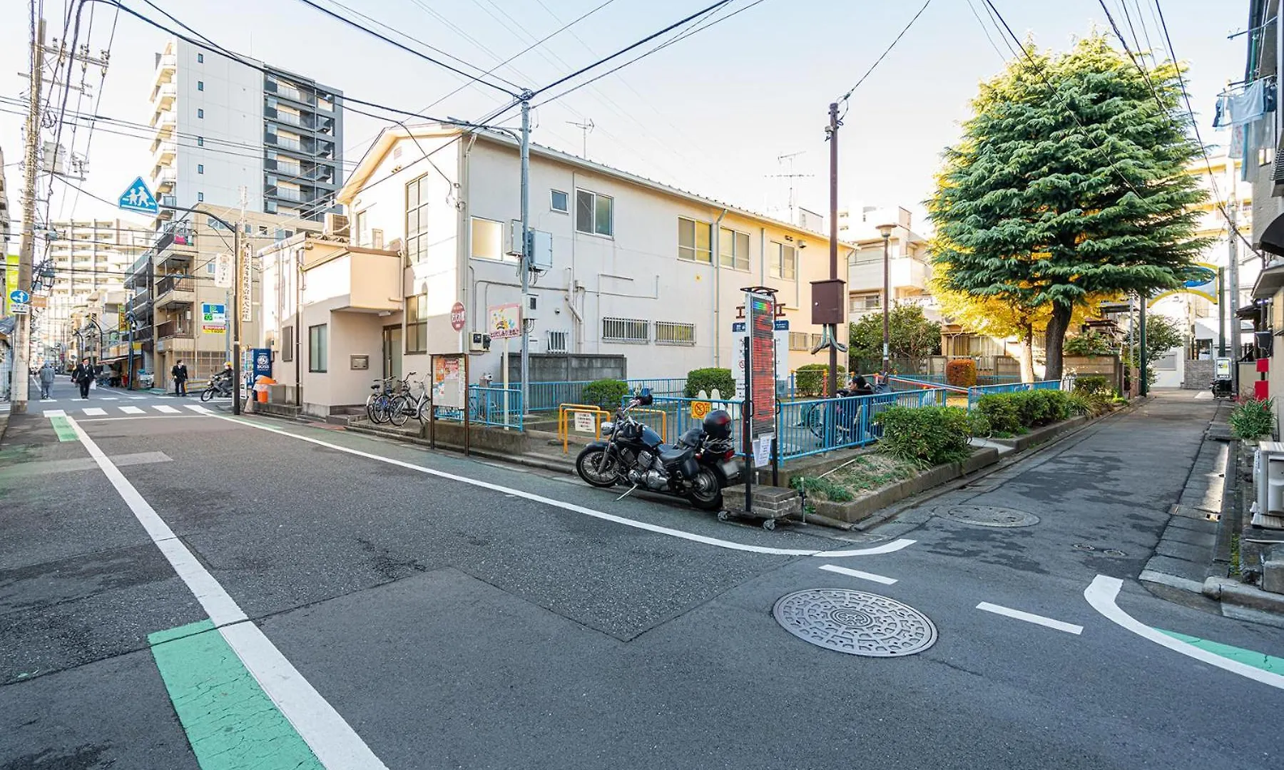 Nearest Jr Sobu Line Shinkoiwa Str,Tokyo Str 15 Min ,Shinjuku 25 Min, Disney 30 Min 0*, Tokyo Japan