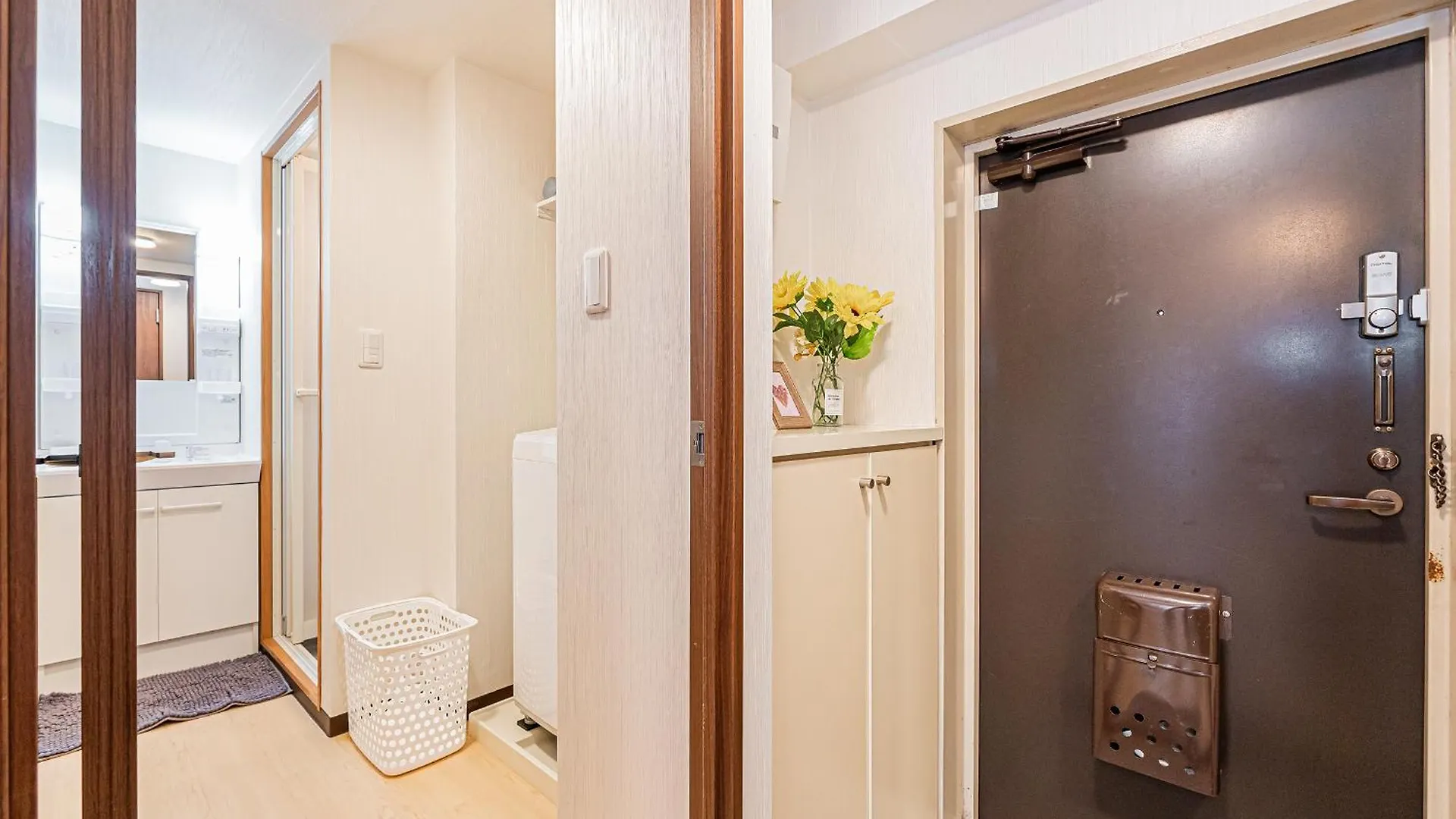 Nearest Jr Sobu Line Shinkoiwa Str,Tokyo Str 15 Min ,Shinjuku 25 Min, Disney 30 Min Tokyo
